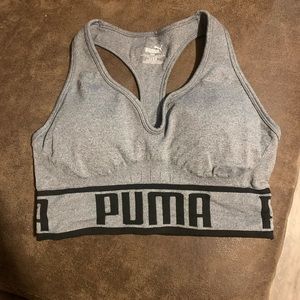 Puma sports bra size M